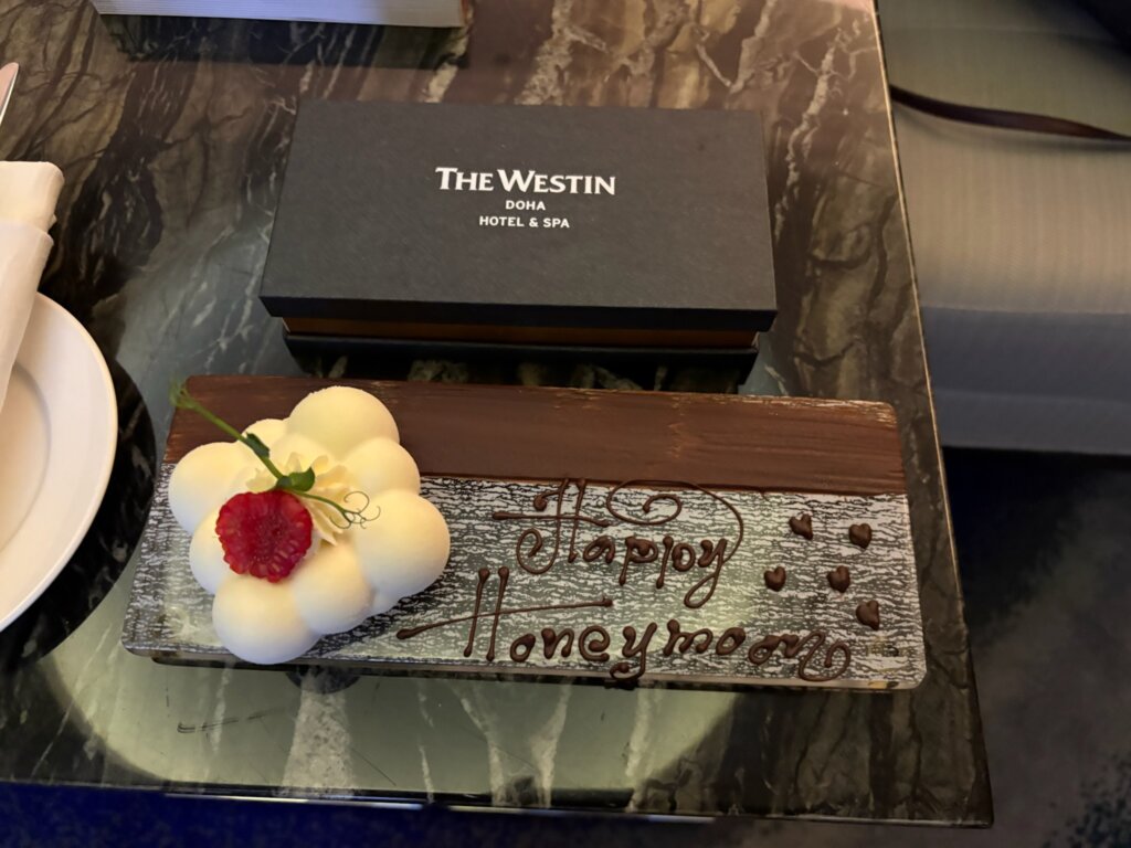 ウェスティン・ドーハのハネムーンケーキ