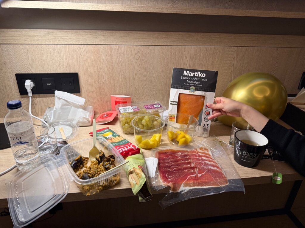 バルセロナのデパートで買った年越しの食料と12粒のぶどう