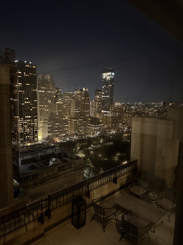 JWマリオットの客室から見た夜景